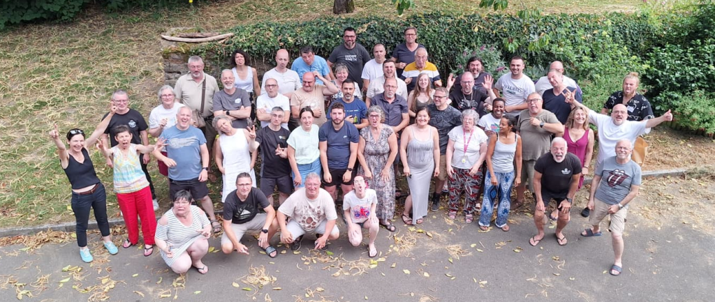 Photo de groupe prise d'en haut
